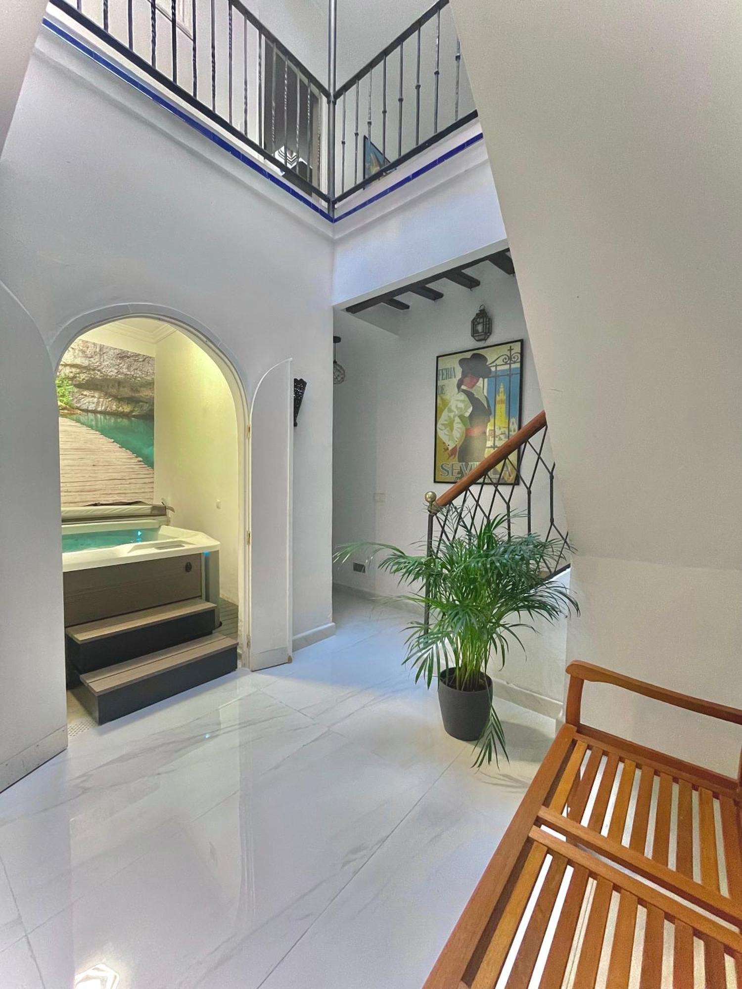 House -Rooftop&Jacuzzi -StayinSevilla Kültér fotó